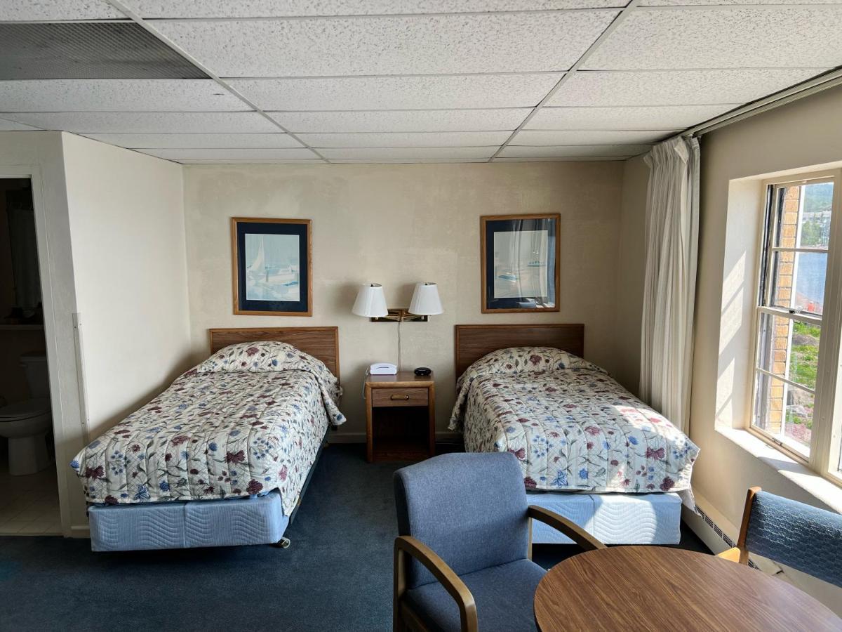 Shoreline Inn Grand Marais Ngoại thất bức ảnh