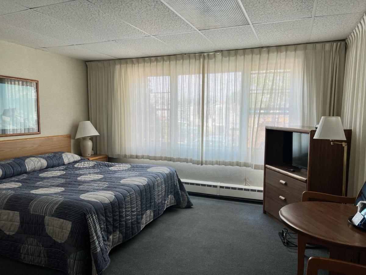 Shoreline Inn Grand Marais Ngoại thất bức ảnh